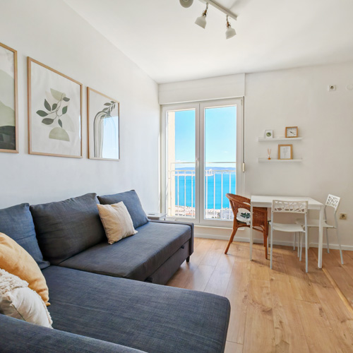 Apartment living room 